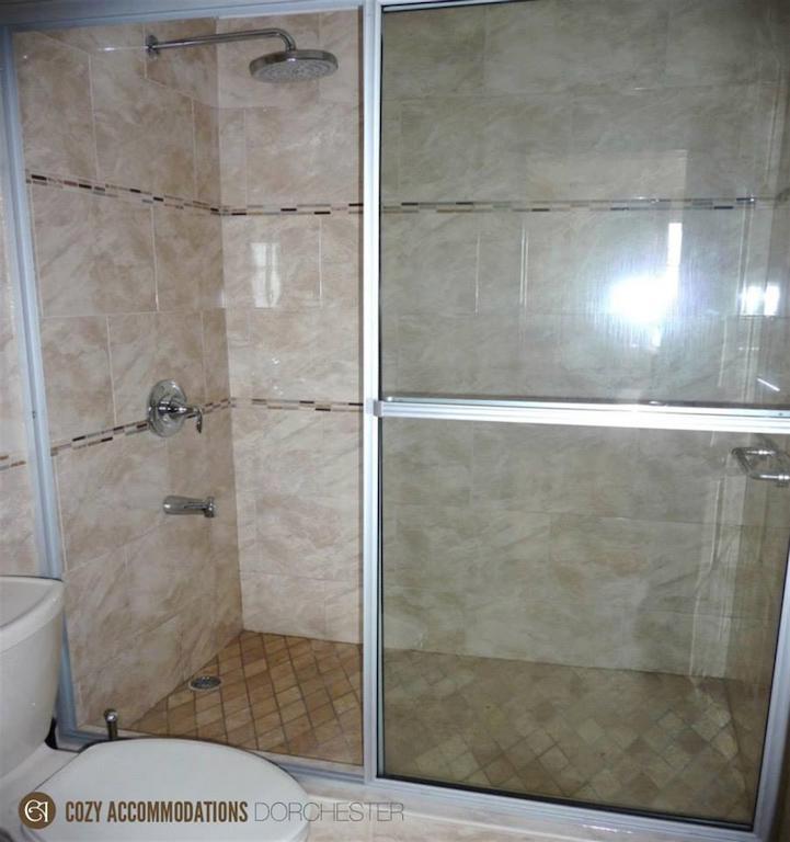 Cozy Accommodations - Dorchester City Line Кингстон Номер фото