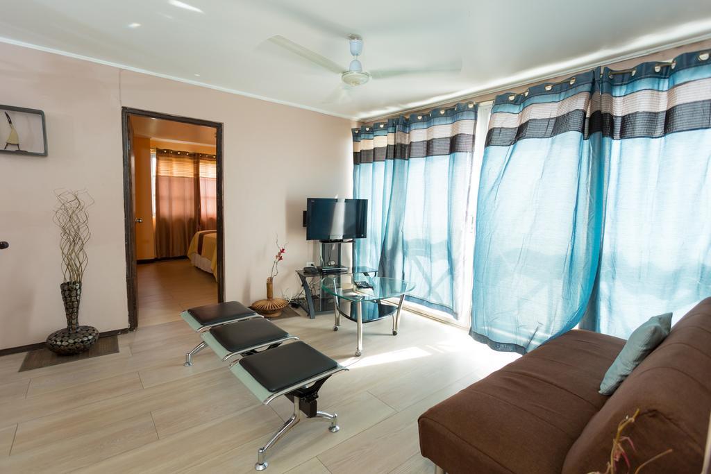 Cozy Accommodations - Dorchester City Line Кингстон Экстерьер фото